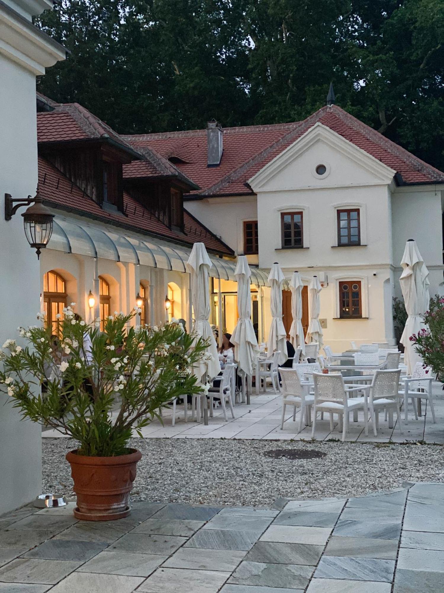 Schloss Thalheim 圣珀尔滕 外观 照片